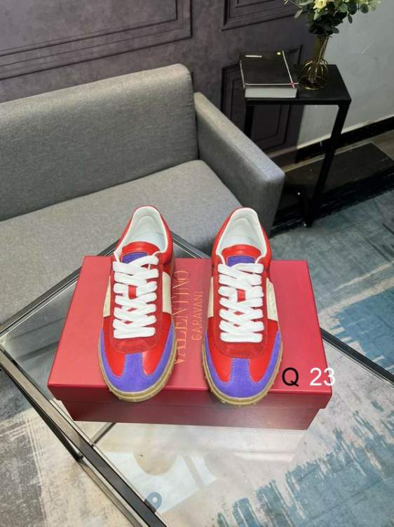 Picture of Valentino Shoes _SKUValentinosz35-45HY110220027